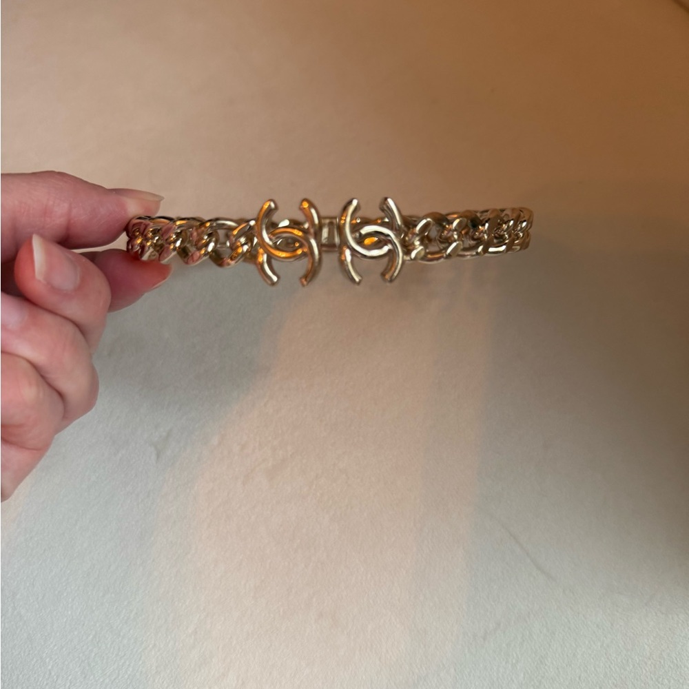 CHANEL Gold Interlocking C Necklace